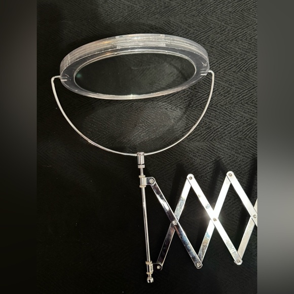 Wall-Mounted Extendable Mirror - Picture 3 of 5